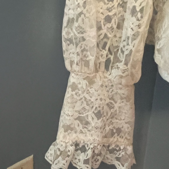 Alice Stuart Vintage Lace overlay blouse - Picture 5 of 13